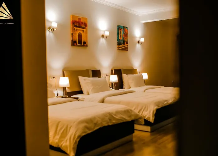 Pyramid Edge Hotel & Exclusive Pyramids View Rooftop