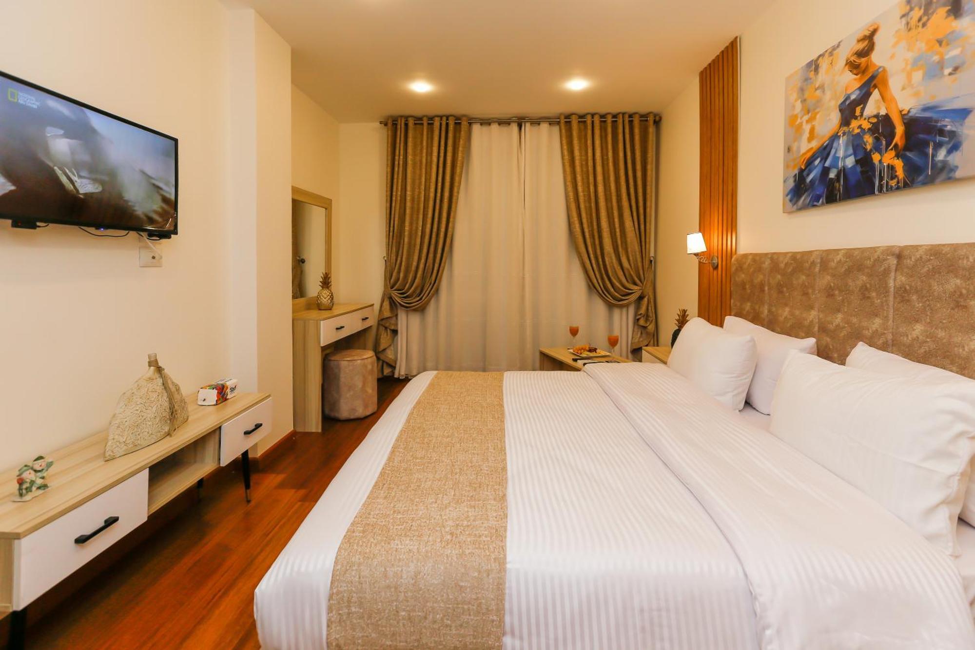 Hotel Pyramid Edge & Exclusive Pyramids View Rooftop 3*