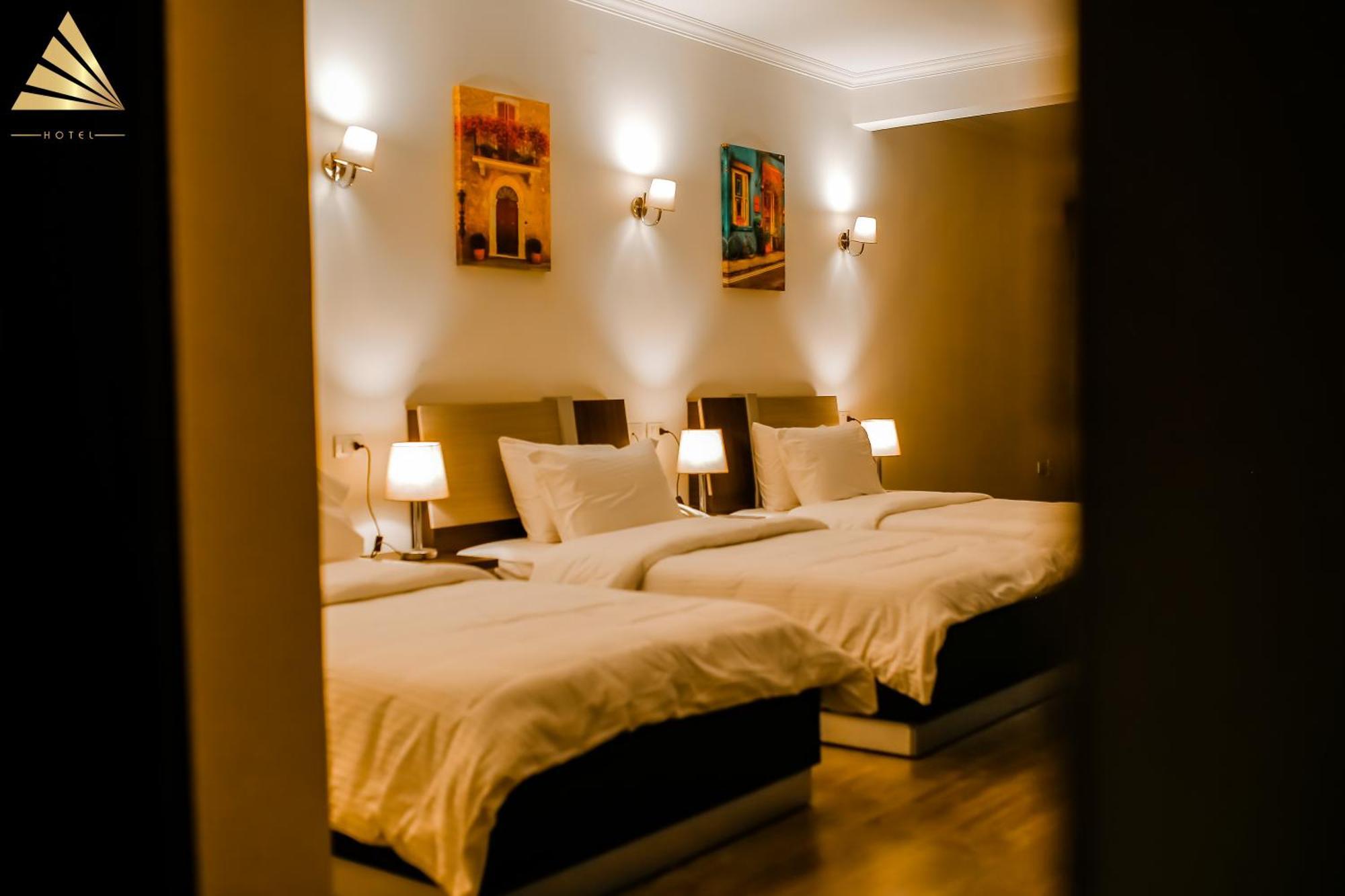 Pyramid Edge & Exclusive Pyramids View Rooftop Hotel 3*